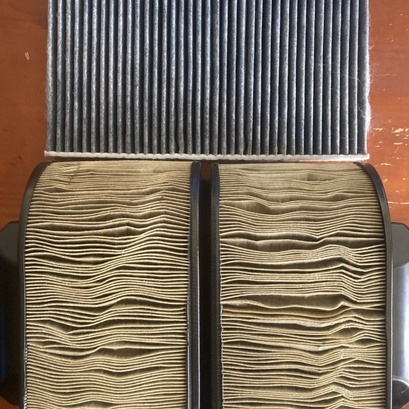Maserati ghibli & Quattroporte air filters  & cabin air filter - Picture 2 of 2
